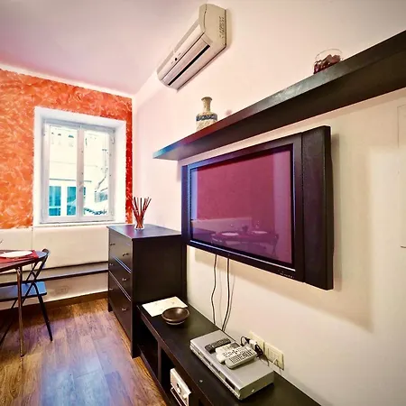 Studio Rosso San Luca Aria Condizionata Zona Acquario Apartment Genua