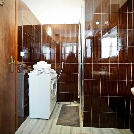 Studio Rosso San Luca Aria Condizionata Zona Acquario Apartment Genua